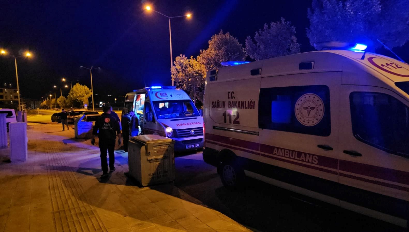 aksesuarcida bicakli kavga uc yarali mW8Qk3mk.jpg