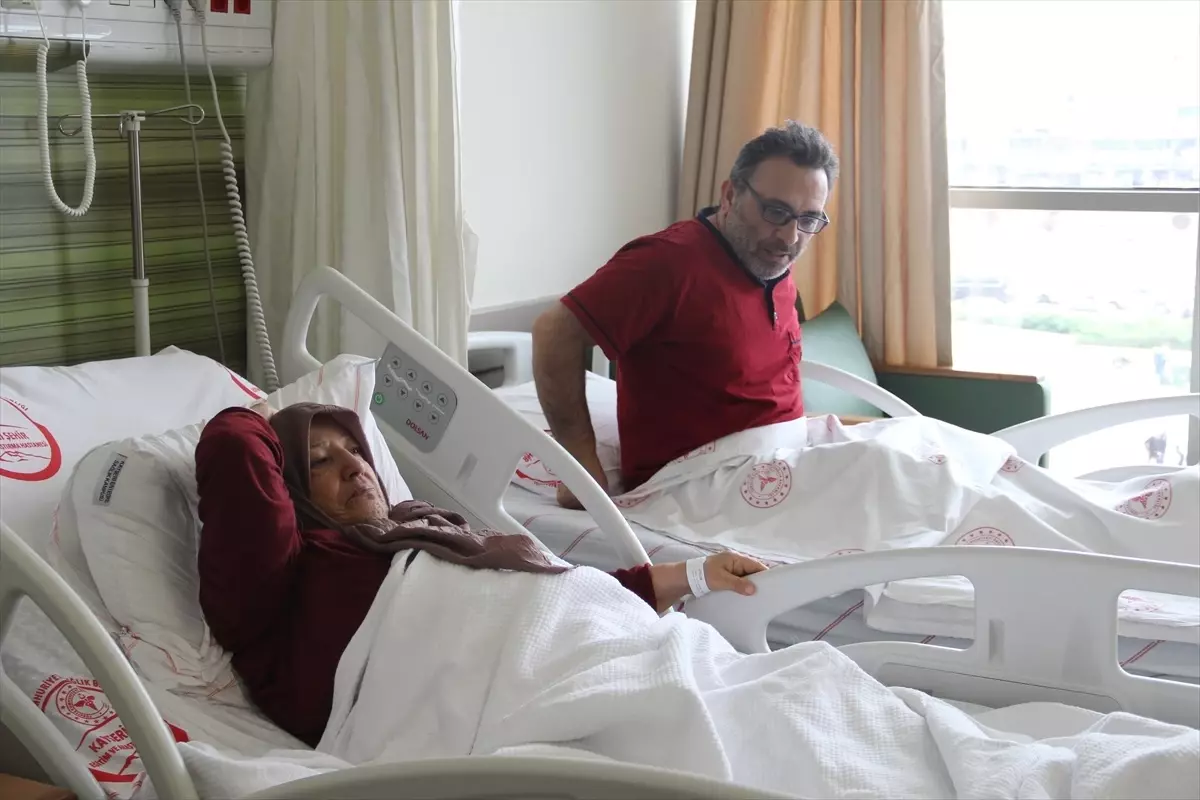 anne ve ogul ayni gunde anjiyo oldu UPaGO8Ks.jpg