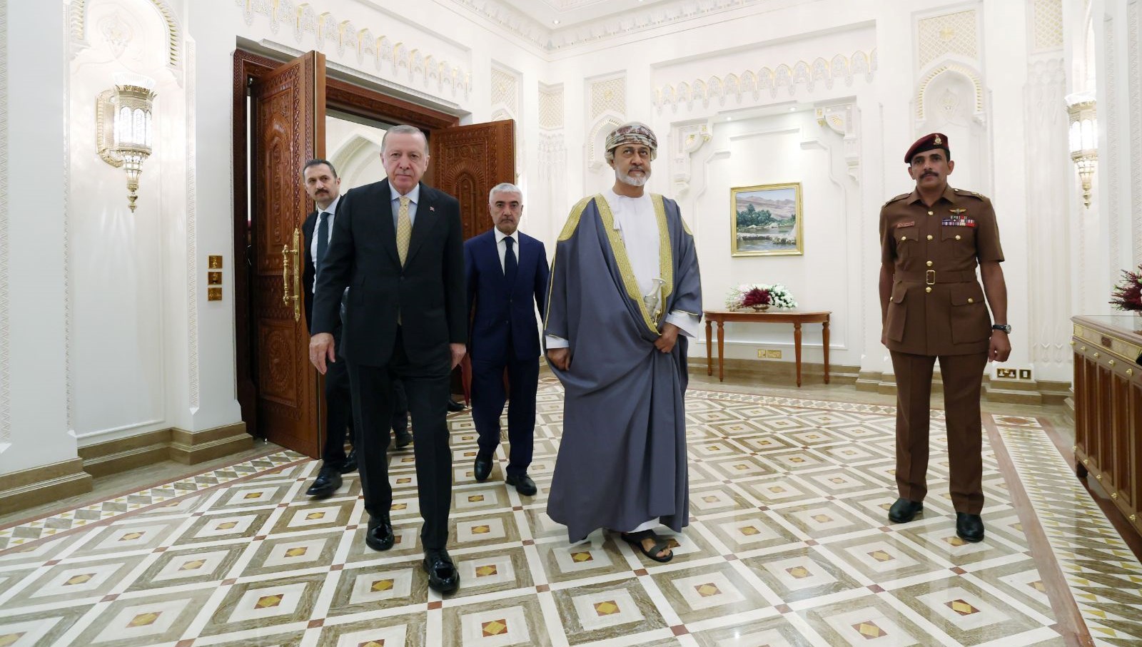 cumhurbaskani erdogan umman sultani tarik ile bir araya geldi qbv7ikUJ.jpg