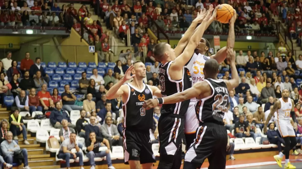 galatasaray mct technic triesteyi yendi L7X2LKII.jpg