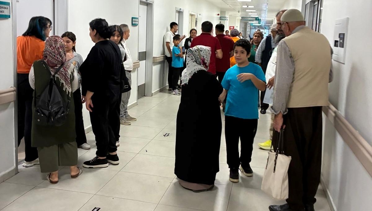 ogrenciler hastanelik oldu b8yIxHR1.jpg