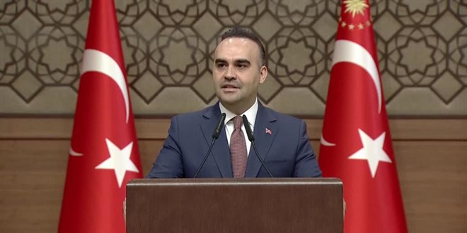 bakan kacir 2 bin kilometre menzilli fuze gelistirme programini surduruyoruz P6mXBIAt.jpg