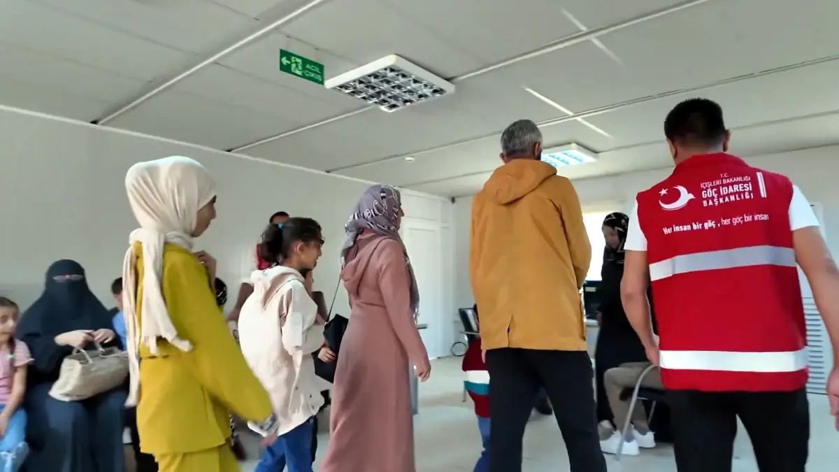 icisleri bakani yerlikaya suriyeli kardeslerin geri donus surecini paylasti JbkRvdyJ.jpg