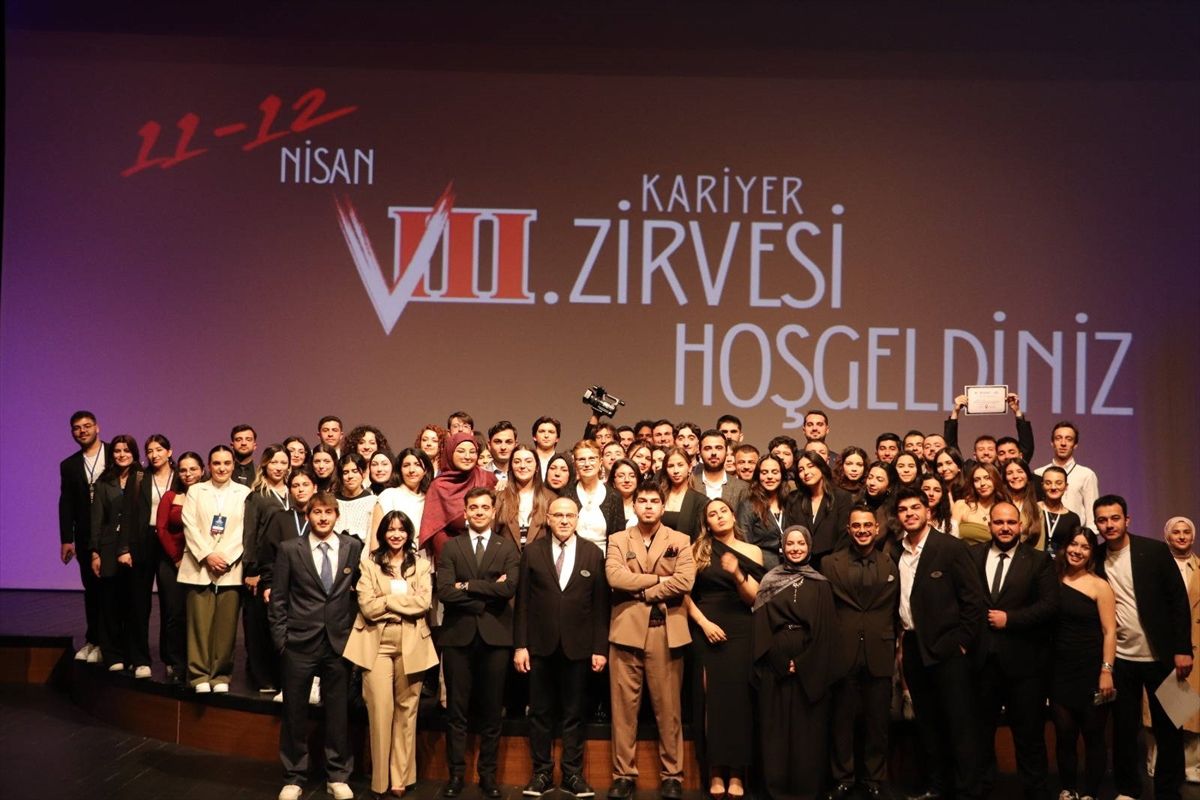 GAÜN Kariyer Zirvesi 2023: Gençler İçin Fırsatlar ve Deneyim Paylaşımları