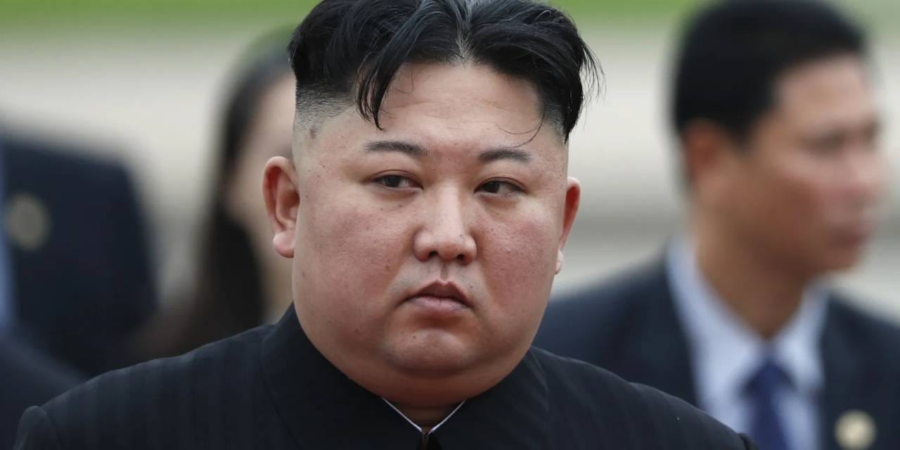 Kim Jong Un’un Cesur Askerlere Vurgu Yaptığı Tören: Sınırları Aşan Mesajlar