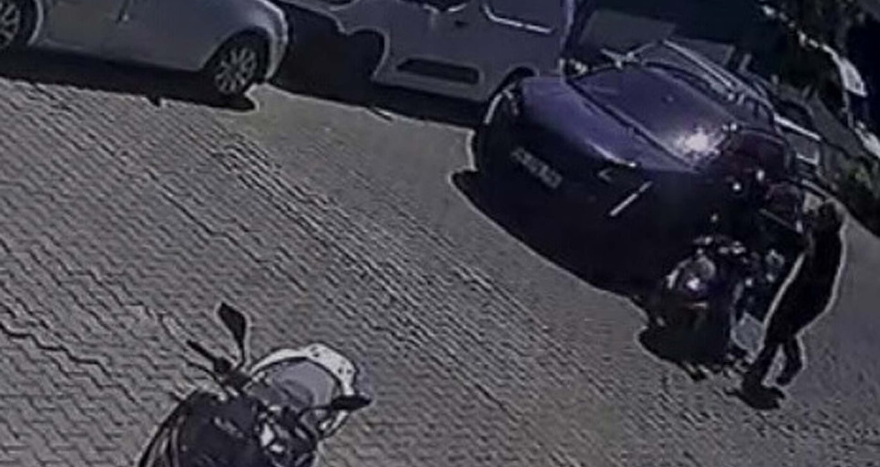 Trafikteki kavga güvenlik kamerasına yansıdı Haber gorseli